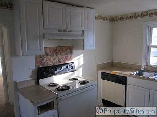 2nd image of 2807 Elm Ave