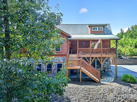 5th image of 96 Boysenberry Dr