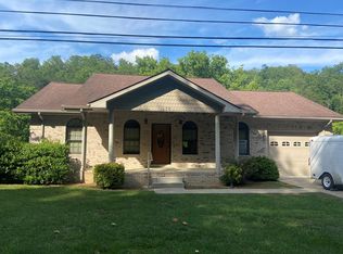 176 Arrowhead Estates Rd, Staffordsville, KY 41256