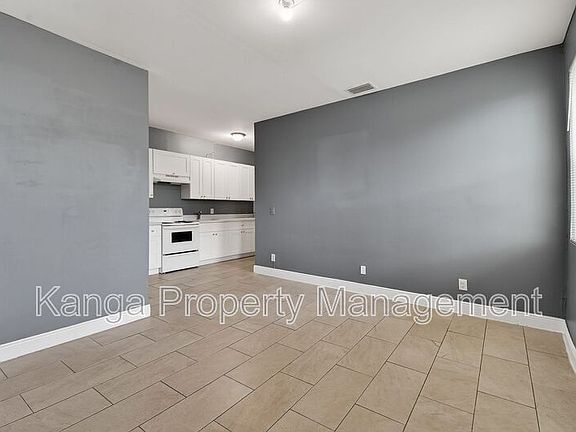 5th image of 1401 Division Ave APT 201