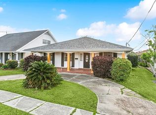 1017 E William David Pkwy, Metairie, LA 70005