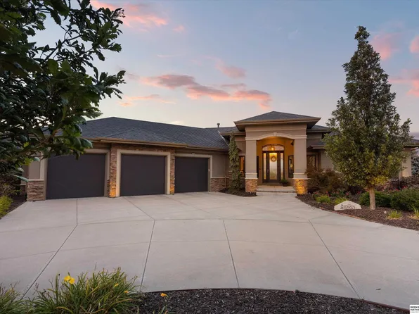 24710 Mason St, Waterloo, NE 68069