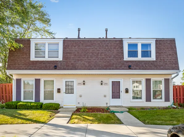 1992 Hastings Dr, Hoffman Estates, IL 60169