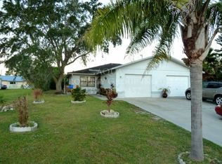 506 NE 16th Pl, Cape Coral, FL 33909