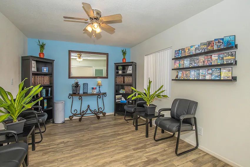 LEASING OFFICE