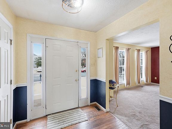 2nd image of 1008 Inkberry Way