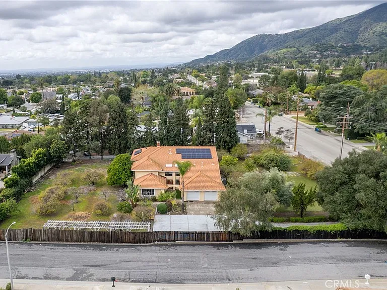 1236 E Sierra Madre Ave — Photo 43