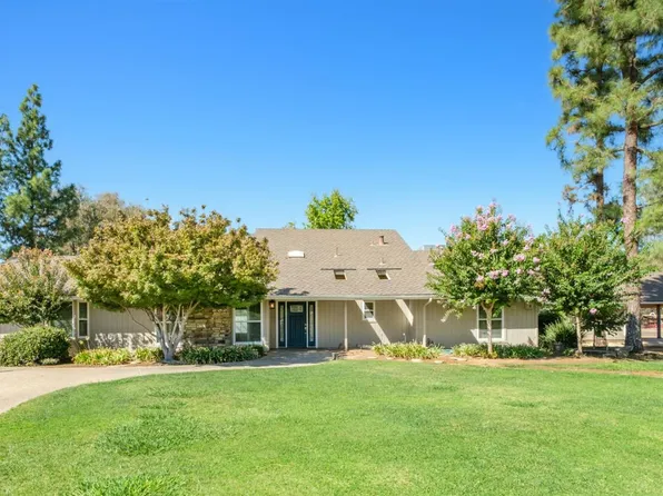 5667 Amber Ave, Clovis, CA 93619