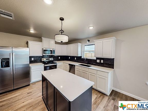 4th image of 6002 Aquilla Dr