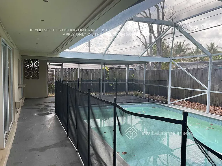 7957 Normandy St — Photo 17