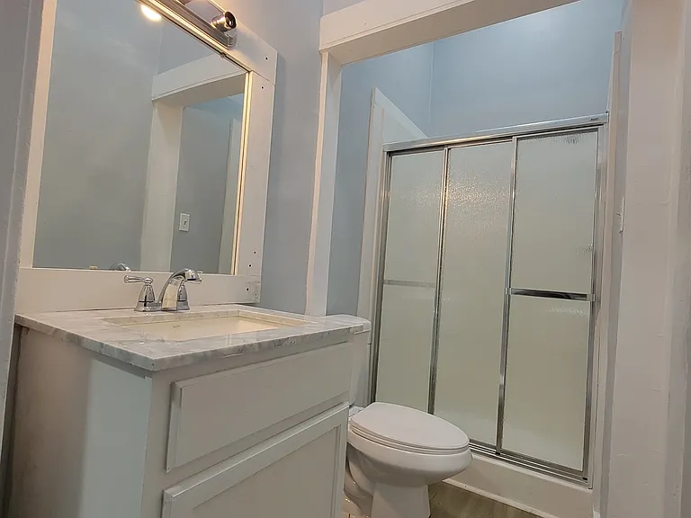 613 W Pine St #2 — Photo 4
