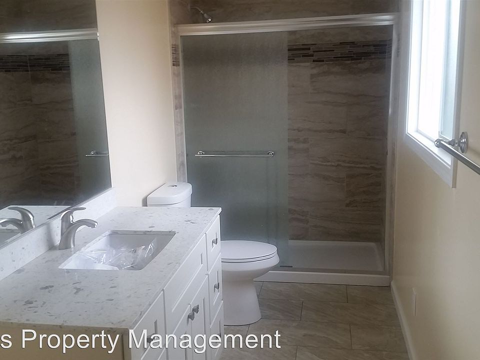2nd image of 753 S 49th St