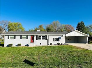 111 Vine St, Mount Airy, NC 27030