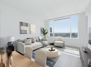 438 Seymour St #2008, Vancouver, BC V6B 6H4