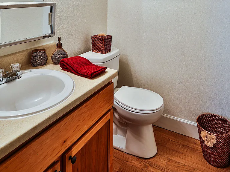 Full Bathrooms