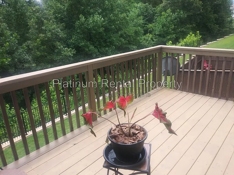 221 Balaban Cir — Photo 41