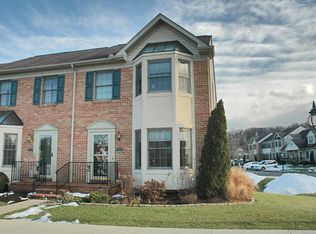 525 Cobblestone Ln, Lancaster, PA 17601