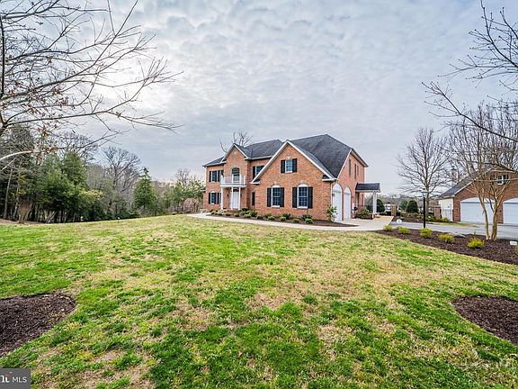 3rd image of 1350 Hellen Creek Dr