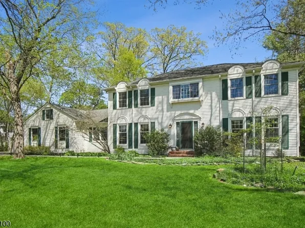 4 Hickory Hill Rd, Hillsborough Twp., NJ 08844