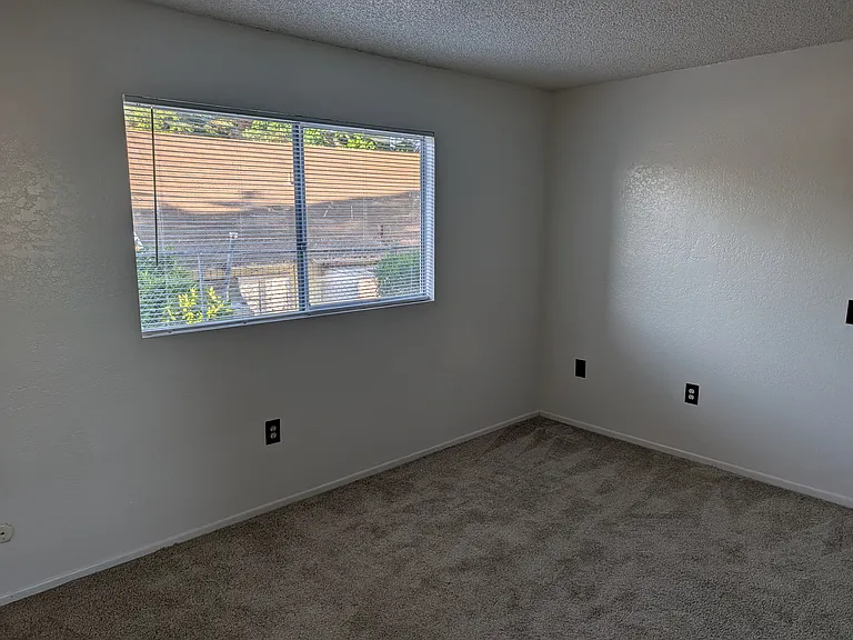 219 N Mission Rd #A — Photo 10