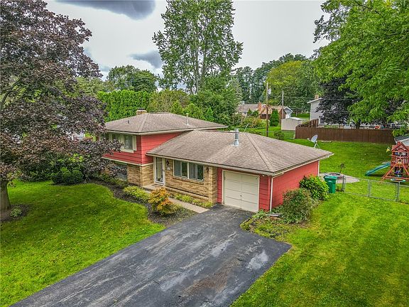 4th image of 49 Gateway Rd