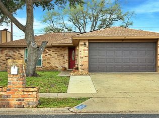 6725 Meadowbreeze Pkwy, Corpus Christi, TX 78414