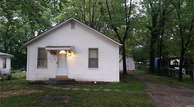 2nd image of 2928 Black Ln
