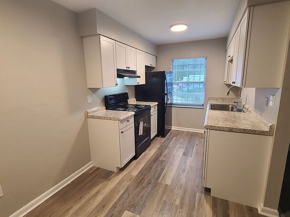 1st image of 206 NE 42nd Pl #A