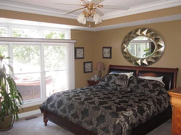 5th image of 52405 Winding Waters Ln #L