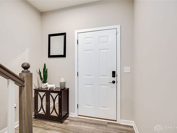 4th image of 1462 Catford Ct