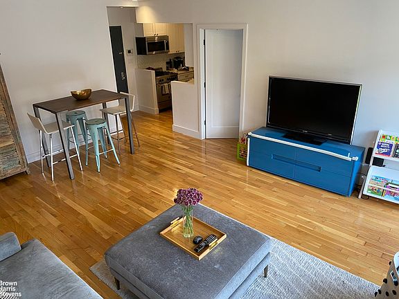 4th image of 65 Park Pl APT 4C