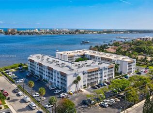 1502 S Lakeside Dr APT 309, Lake Worth, FL 33460