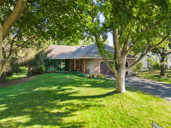 3986 Northview Ter, Eagan, MN 55123