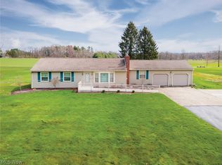 10161 New Buffalo Rd, Canfield, OH 44406