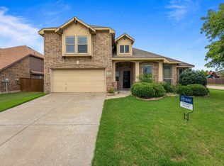 513 Royal Ln, Midlothian, TX 76065