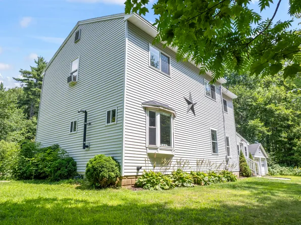 472 School Street, Sanford, ME 04073