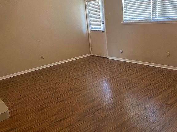 5th image of 2609 40th Ave N