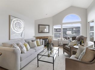 547 Monterey Rd, Pacifica, CA 94044