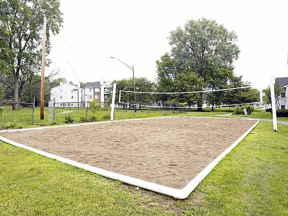 Sane Volleyball Court