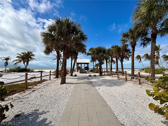 2nd image of 126 Mandalay Rd