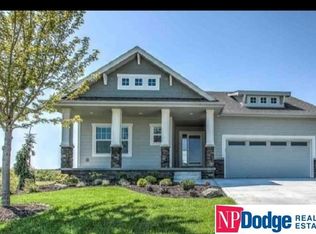 1784 Blackthorn St, Council Bluffs, IA 51503