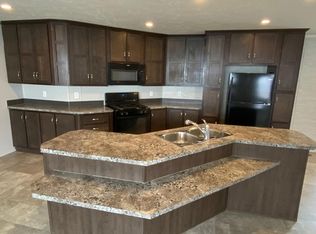 4443 Rainbow Ln, Flint, MI 48507