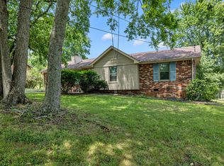 136 Hillside Dr, Hendersonville, TN 37075