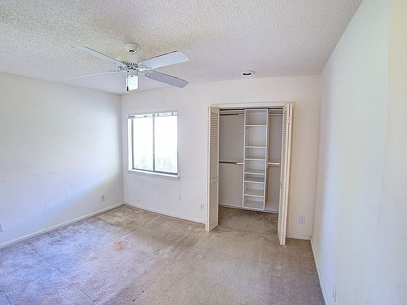 4th image of 128 Oakmont Ln