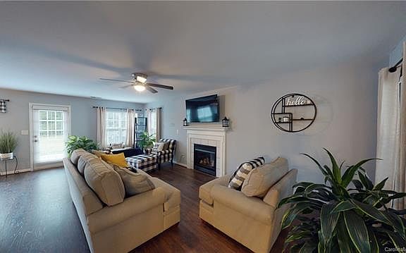 2nd image of 634 Darrington Ct #11