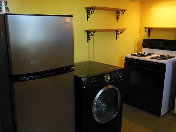 3rd image of 2021 Palomas Dr NE