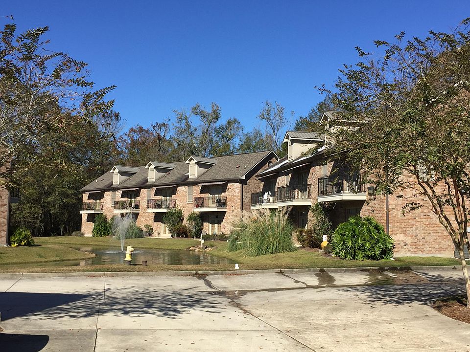1st image of 888 S Kenilworth Pkwy #0