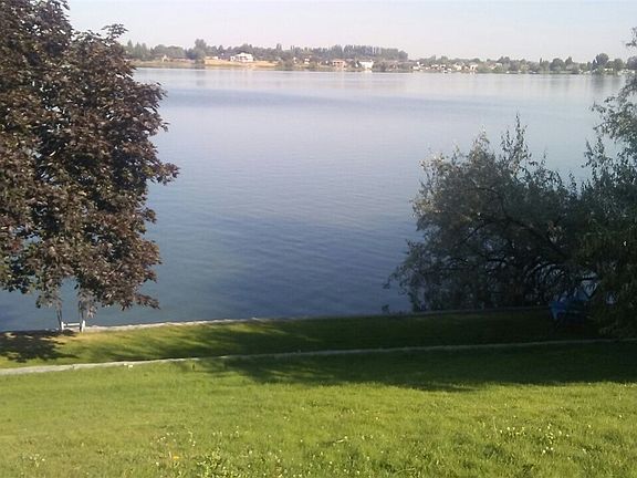 5th image of 2636 W Marina Dr