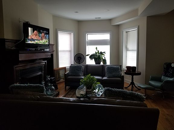 4th image of 5172 S Michigan Ave