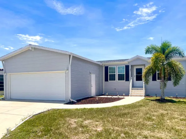 477 Sunset Cir S, Ellenton, FL 34222